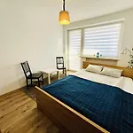 Hektor Oda ve Kahvaltı 3*